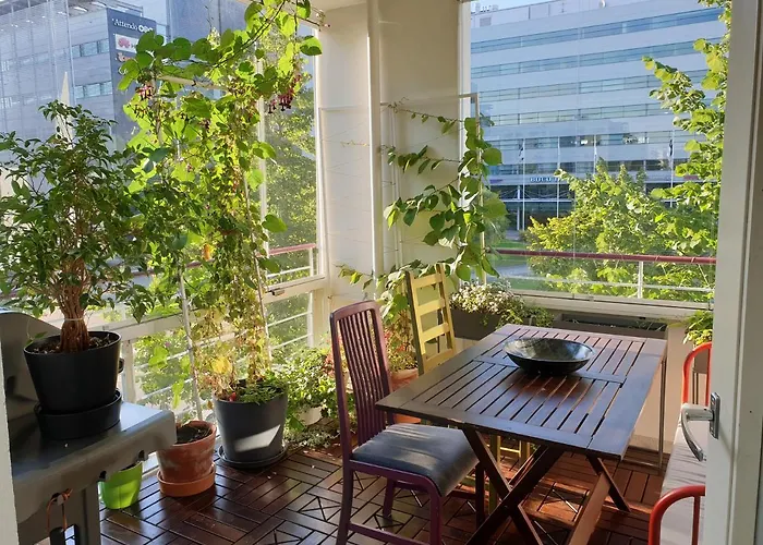 Bright, Big With Own Sauna & Balcony شقة هلسنكي